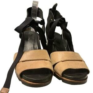 Sorel Ankle Wrap Joanie Leather Wedge Sandals Size 10 black tan‎